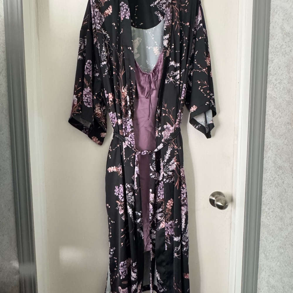 La Vie En Rose Black and Purple Floral Robe